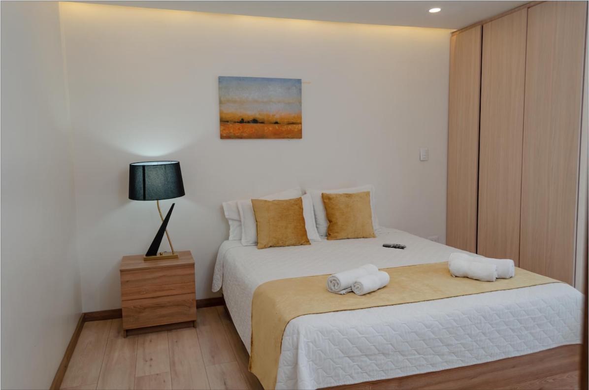 Hotel Brist0L Suites Centro Historico クエンカ エクステリア 写真