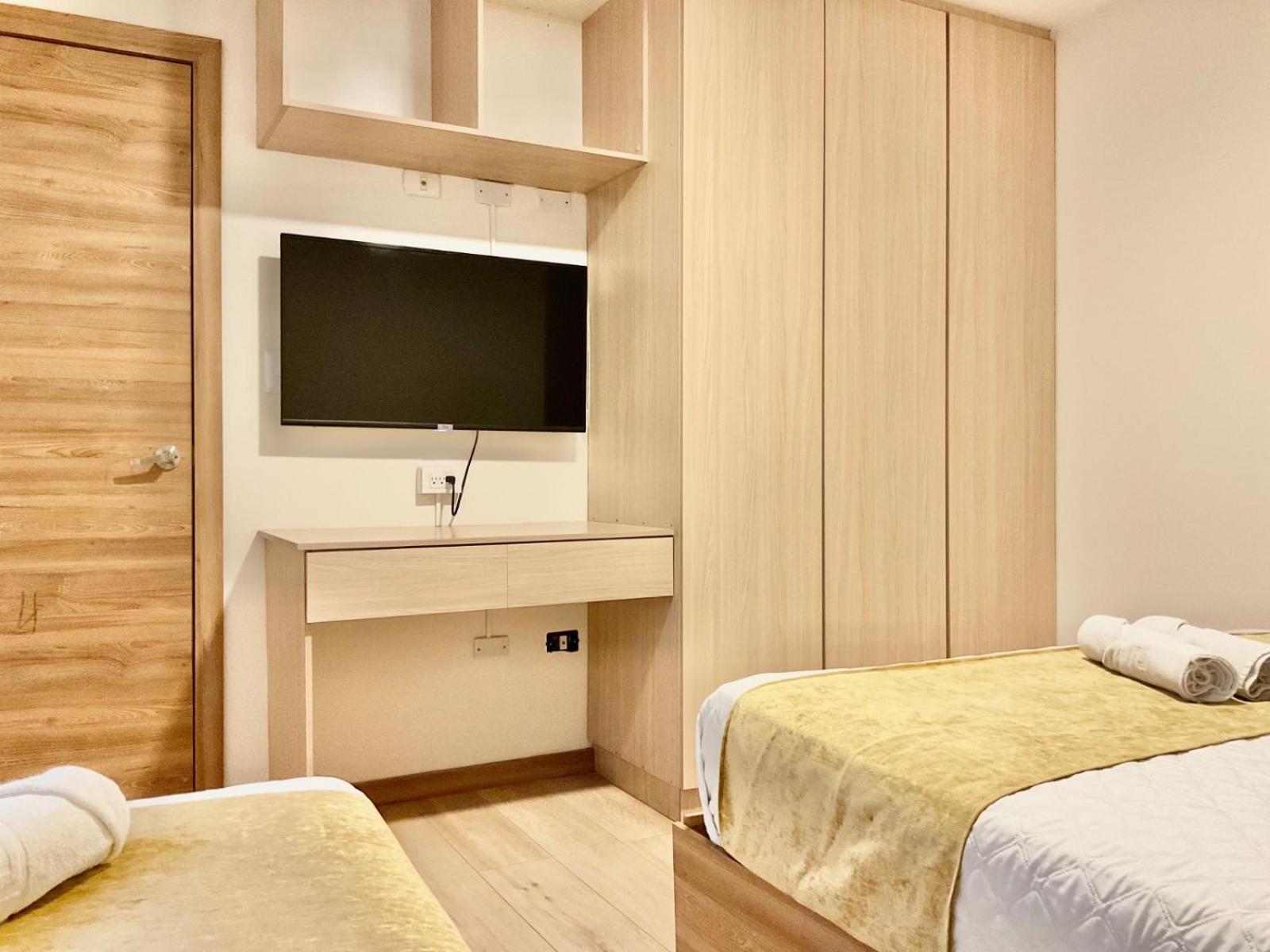 Hotel Brist0L Suites Centro Historico クエンカ エクステリア 写真