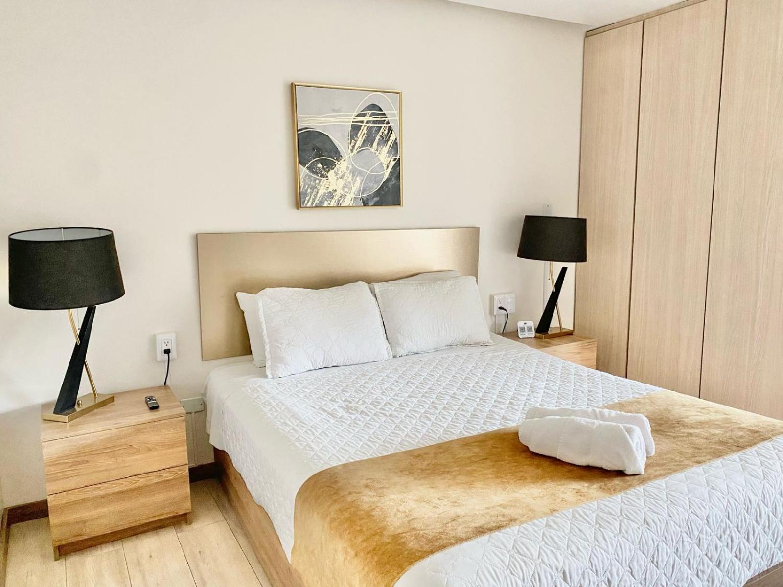 Hotel Brist0L Suites Centro Historico クエンカ エクステリア 写真